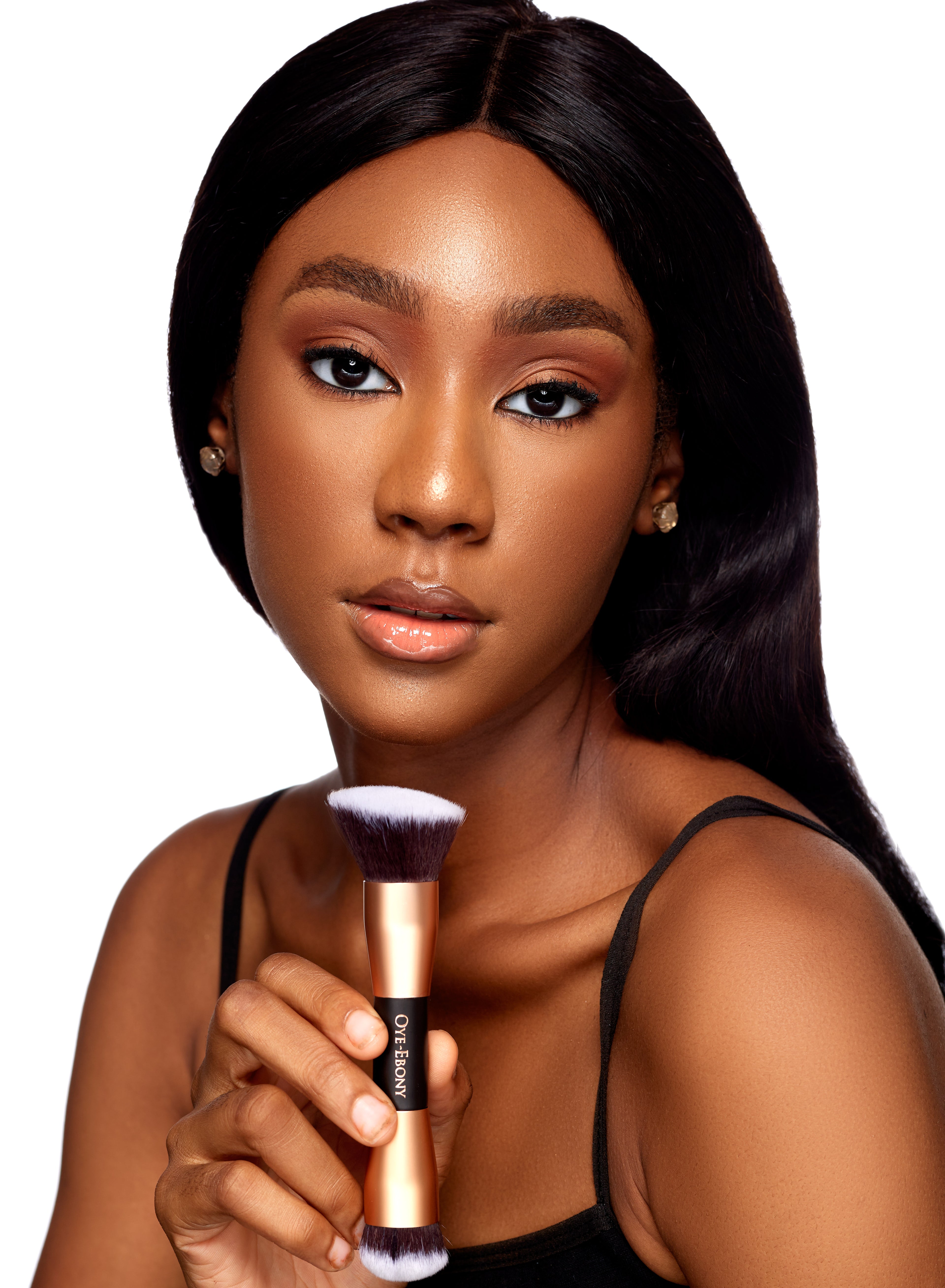 LUXE COMPLEXION BRUSH