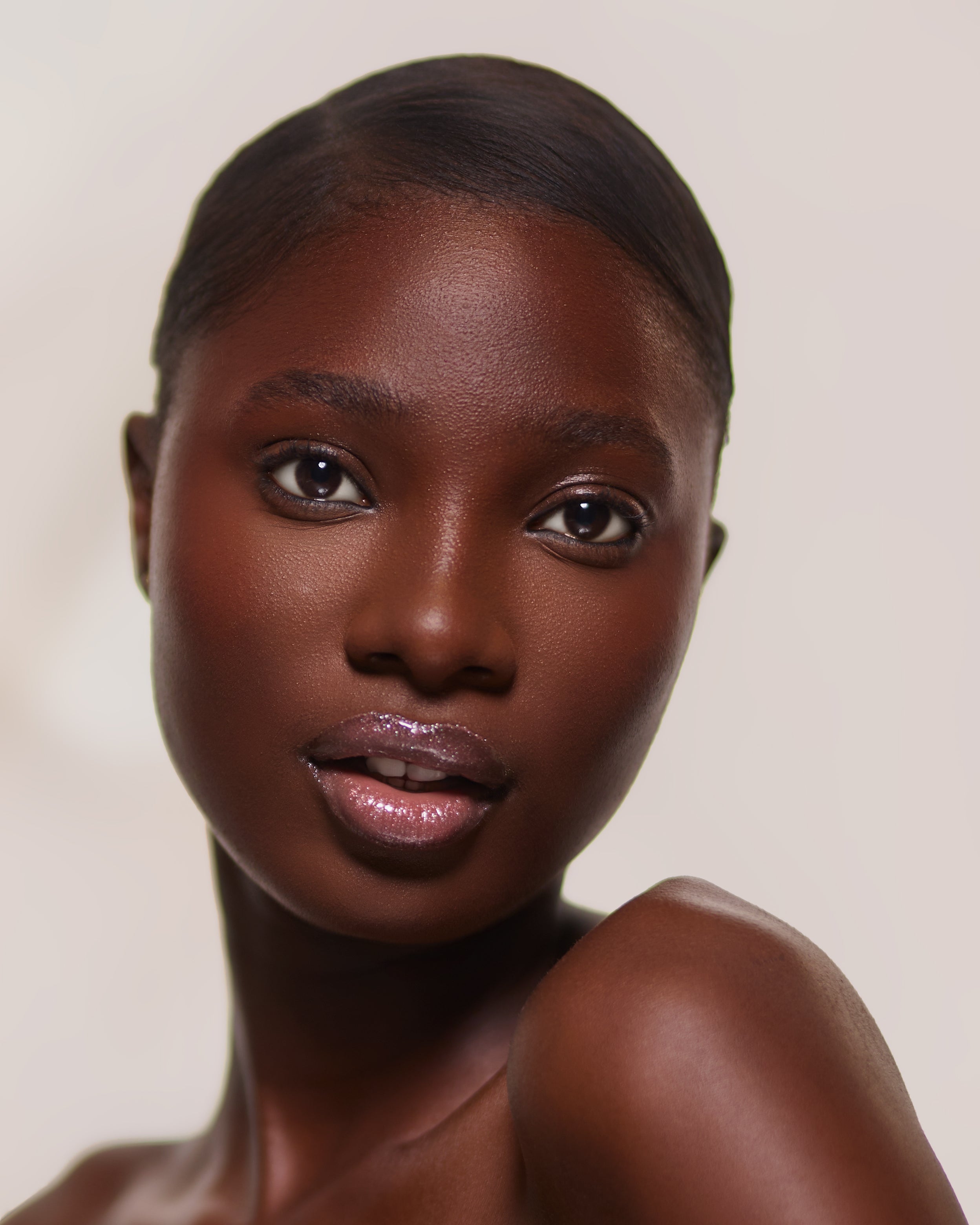 RADIANT- PEPTIDE LIP GLOSS